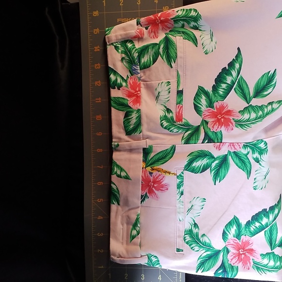 OLD NAVY PIXIE PANTS 2 PINK FLORAL HIBISCUS - Picture 9 of 9